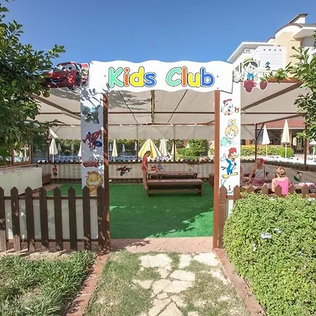Resort Titan Garden Ultra Konakli
